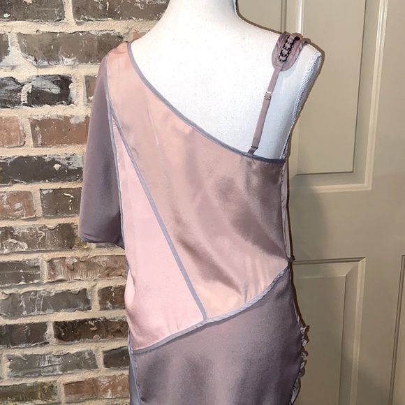 Anthropologie LuPruia One Shoulder Blouse Silver Chain Detail Muted Rose Size M - Picture 5 of 11
